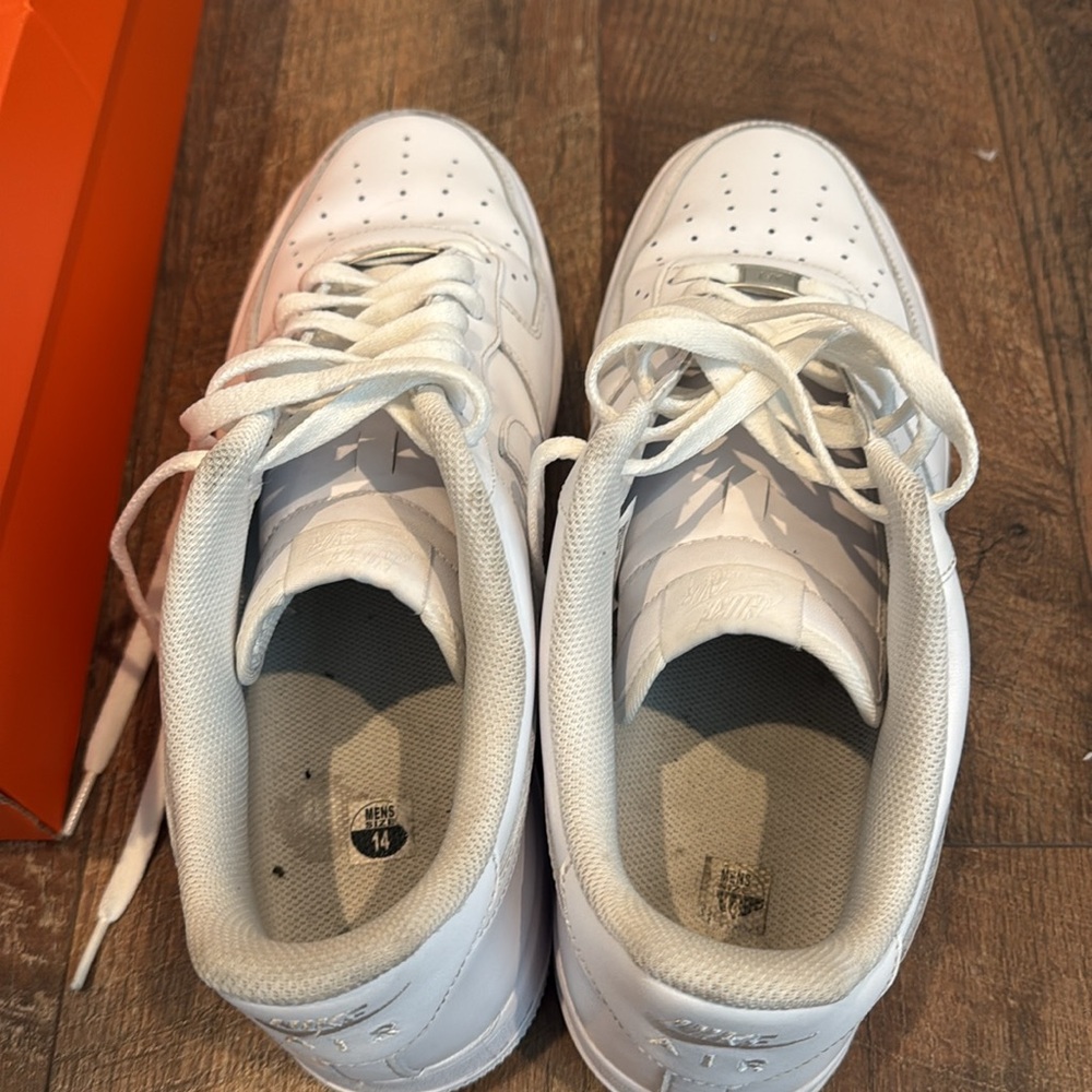 MENS NIKE AIR FORCE 1 WHITE🔥🔥 - Picture 5 of 10